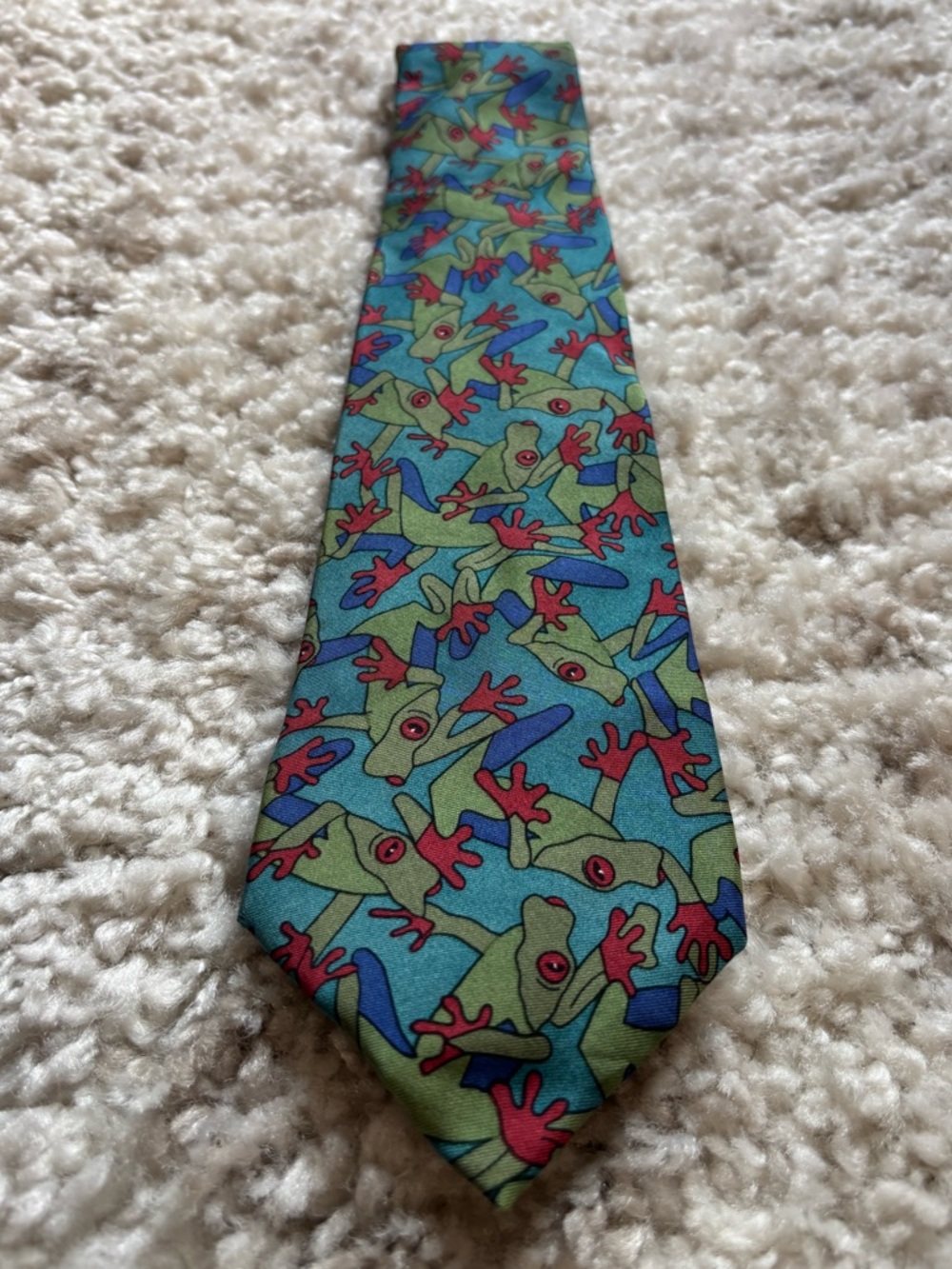 The Nature Conservancy Red-Eyed Tree Frog Silk Novelty Tie Blue Green Wildlife